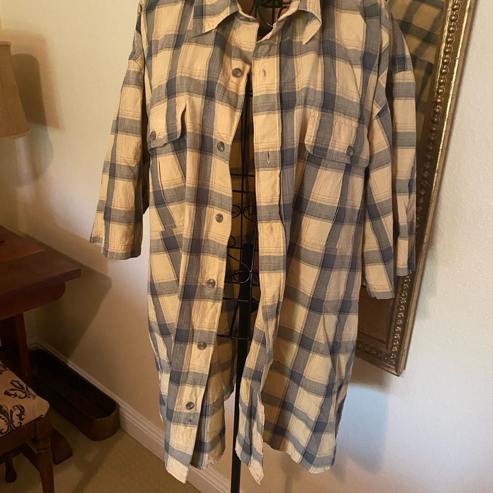 Plaid Button-Up Men's short sleeve shirt